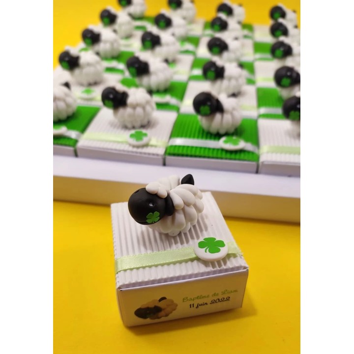 Boîtes à dragées moutons noirs - Pâte et Tics