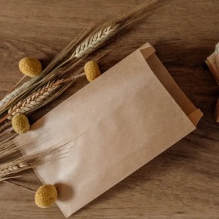 pochette cadeau en Kraft - 12 cm x 4.5 cm x 20 cm - petit modèle