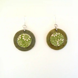 Boucles d'oreille en carton - Petites Rondes X2 - Vert olive/Fleurs vertes- Argent 925
