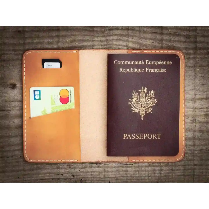 Voyageur - Porte passeport cuir - Miel