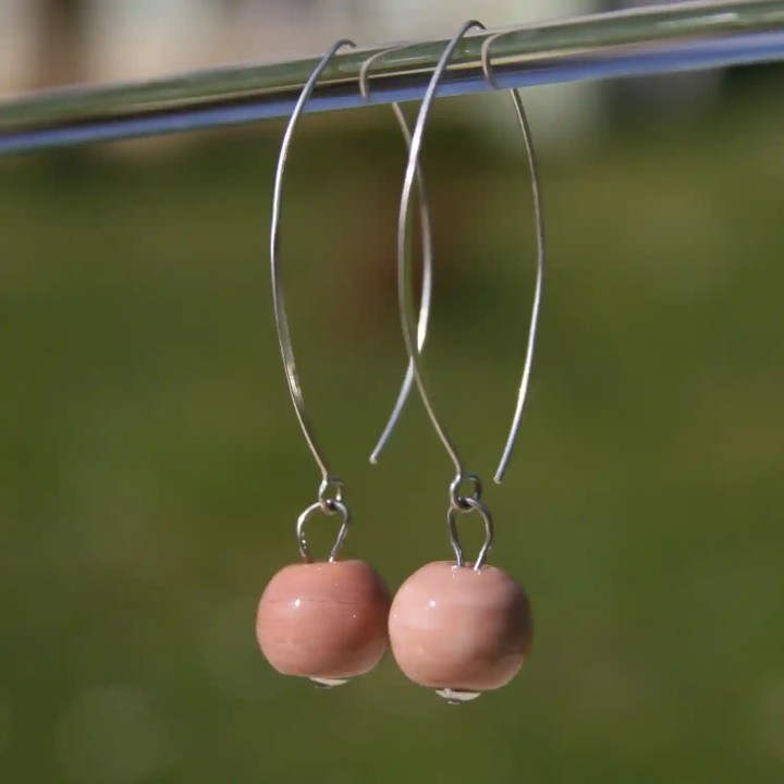 Boucles d'oreilles pendante en argent avec perles de verre de murano Bea nude chair