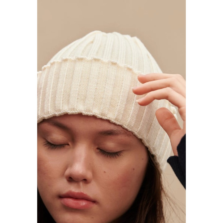 Bonnet à côtes beige écume 100% laine mérinos